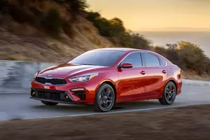 kia kia-forte-2019-3.jpg