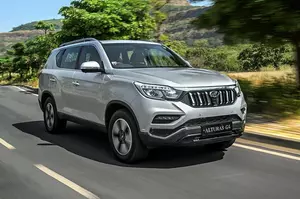 mahindra mahindra-alturas-g4-2018-alturas-g4.jpg