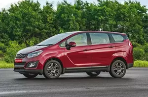 mahindra mahindra-marazzo-2018-marazzo.jpg