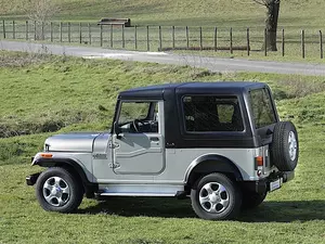 mahindra mahindra-thar-2010-thar.jpg