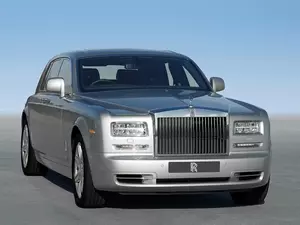 rolls-royce rolls-royce-phantom-2012-7-facelift-2012.jpg